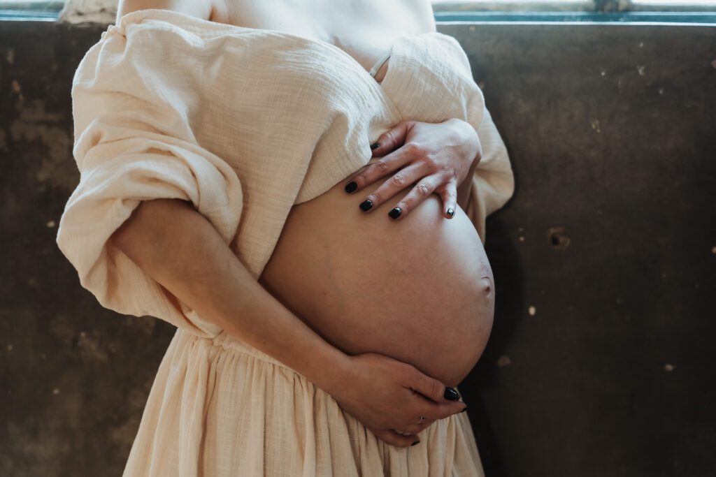 beste-moment-voor-een-zwangerschapsfotoshoot-utrecht-fotograaf-leidscherijn-vleuten