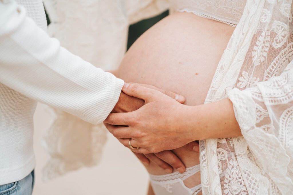 zwangerschapsfotoshoot-utrecht-leidscherijn-vleuten-zwangerschap-fotograaf-maarssen