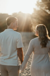 zwangerschapsfotoshoot-goldenhour